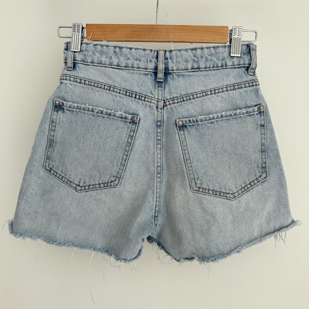 Zara high rise denim cutoff shorts - Picture 4 of 9